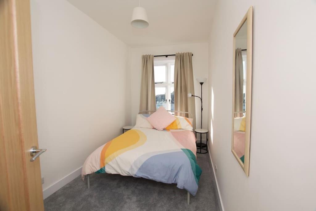 Beautiful Large 3-Bed Coastal Flat With Parking. Lejlighed Frinton-on-Sea Eksteriør billede
